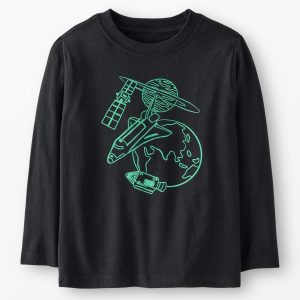 Long Sleeve Relaxed Fit Graphic T-Shirt