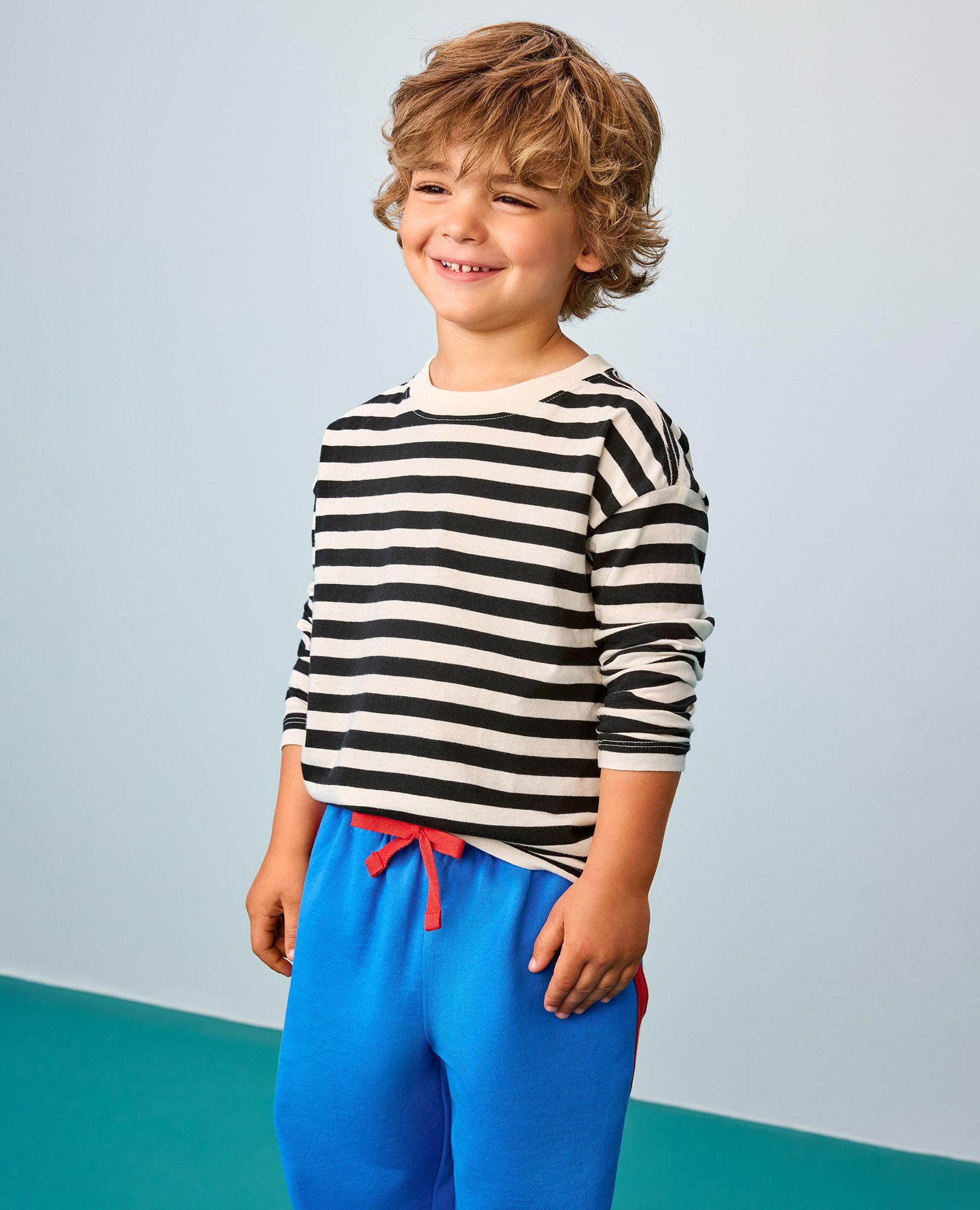 Long Sleeve Relaxed Fit T-Shirt - Image 16