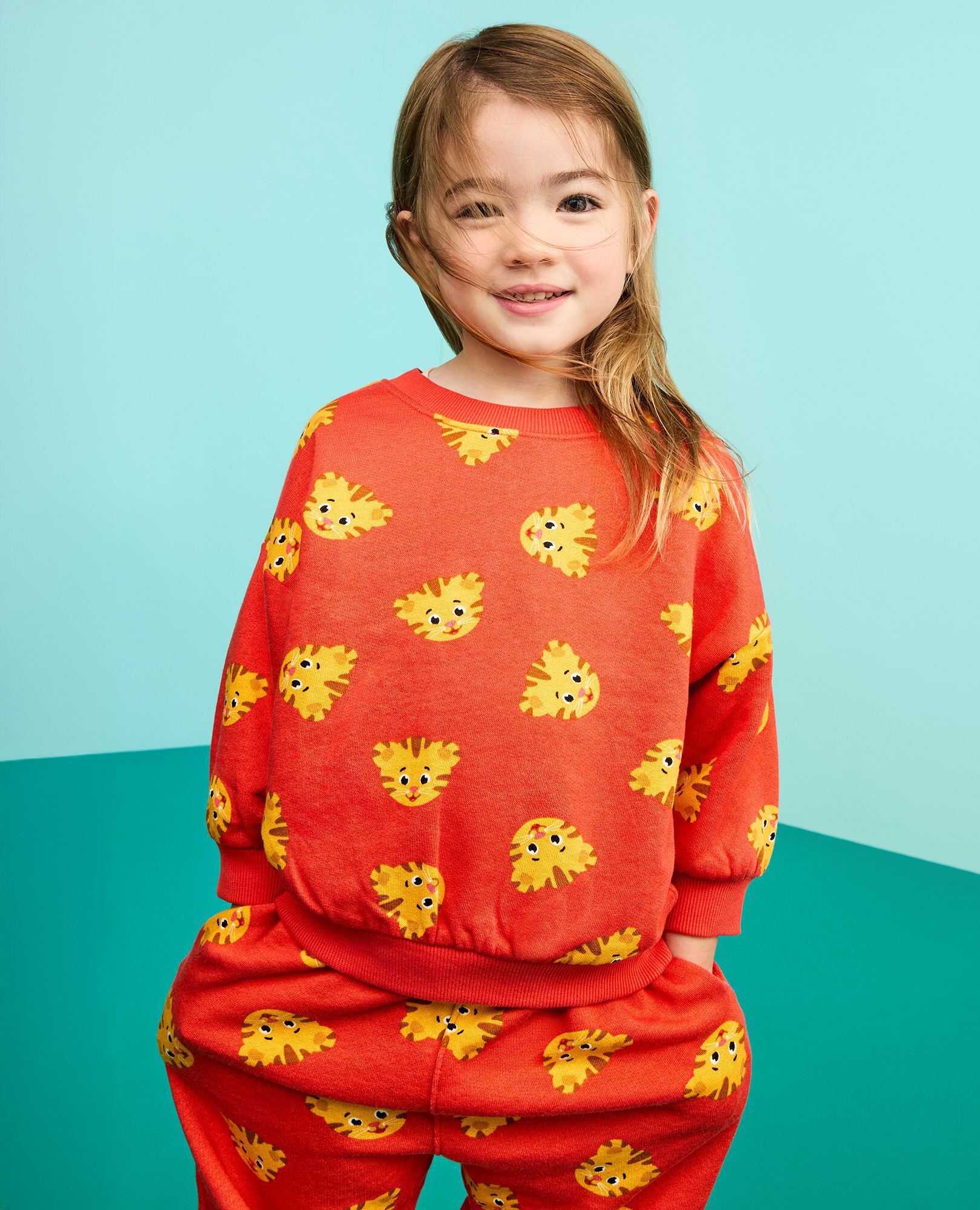 Daniel Tiger Oversized French Terry Sweatshirt & Sweatpants Set